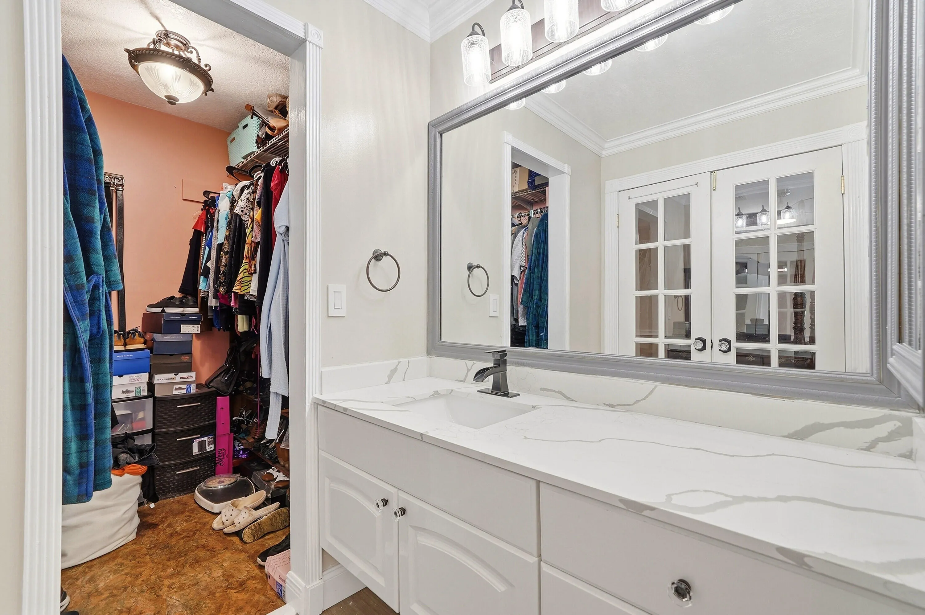 32_bathroom
