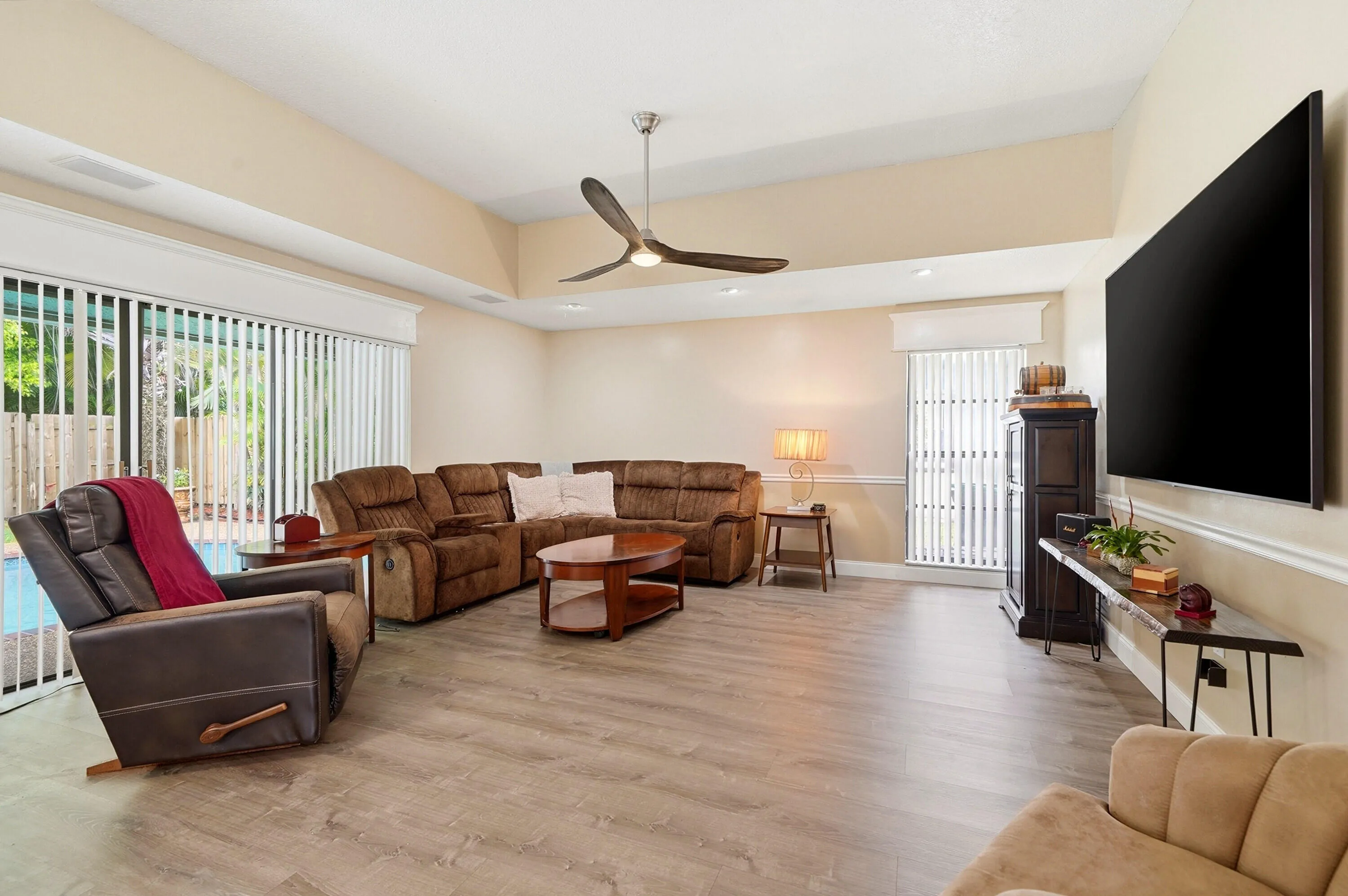 16_living room
