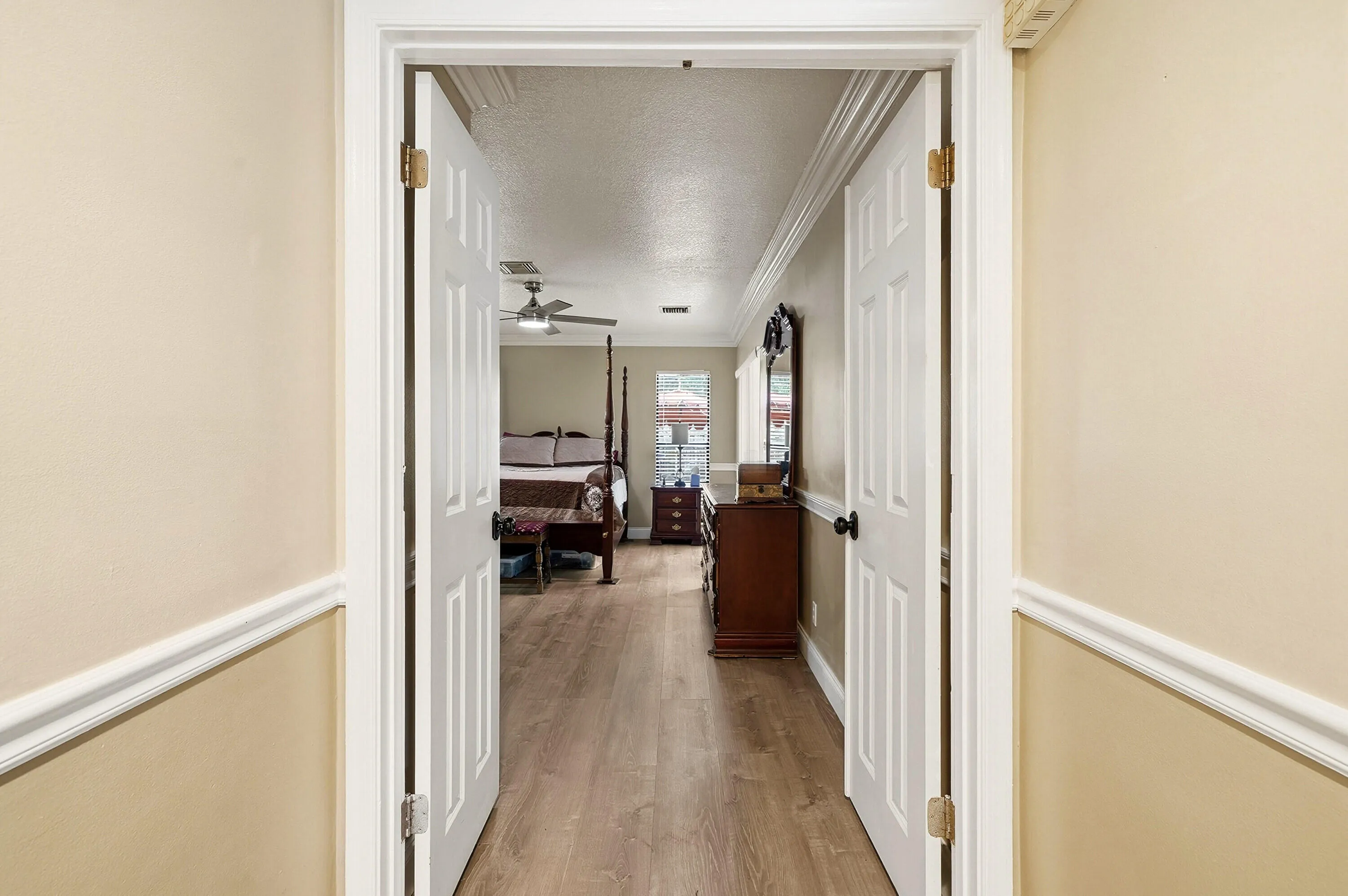 25_hallway