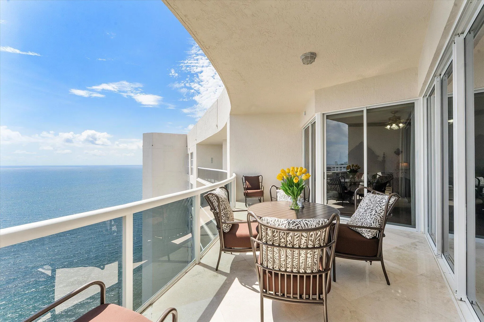30-3200 N Ocean Blvd_040