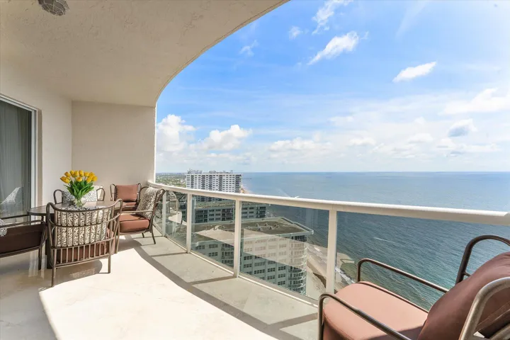 32-3200 N Ocean Blvd_044
