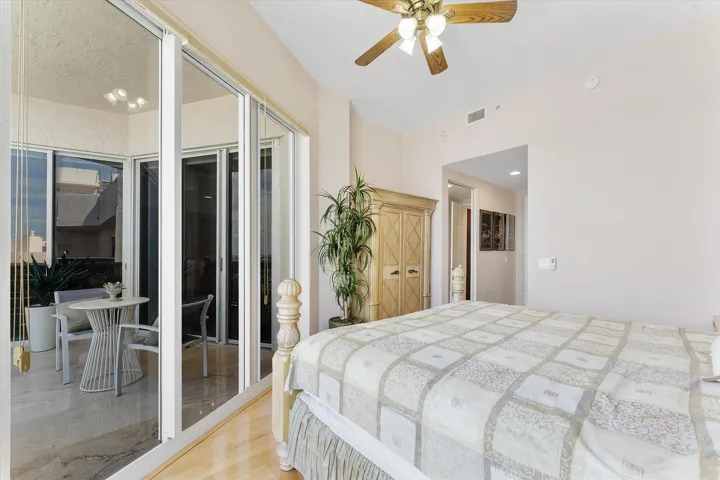 25-3200 N Ocean Blvd_034