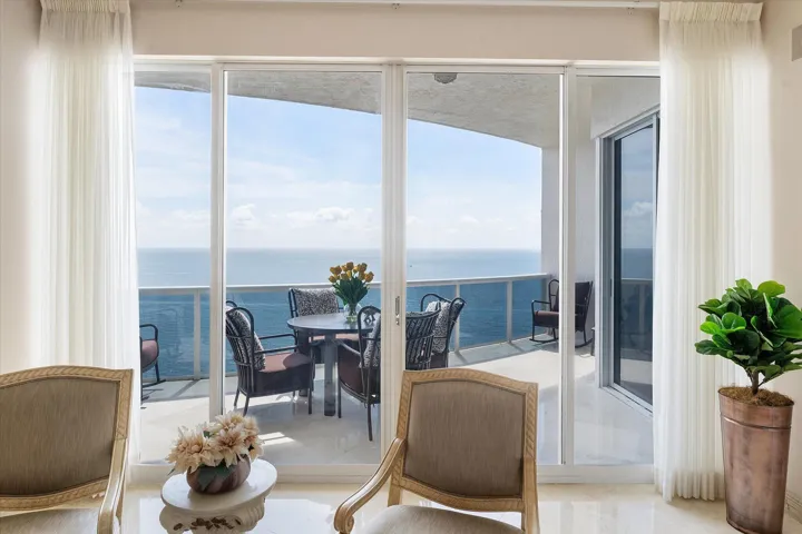 06-3200 N Ocean Blvd_007