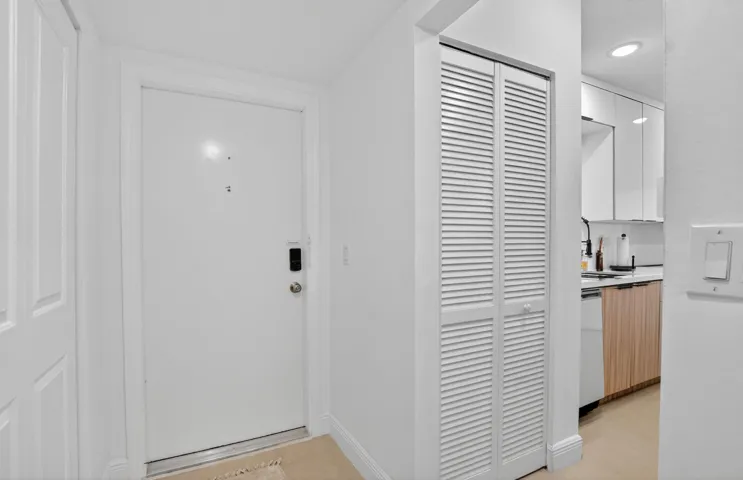 Front door & Hall