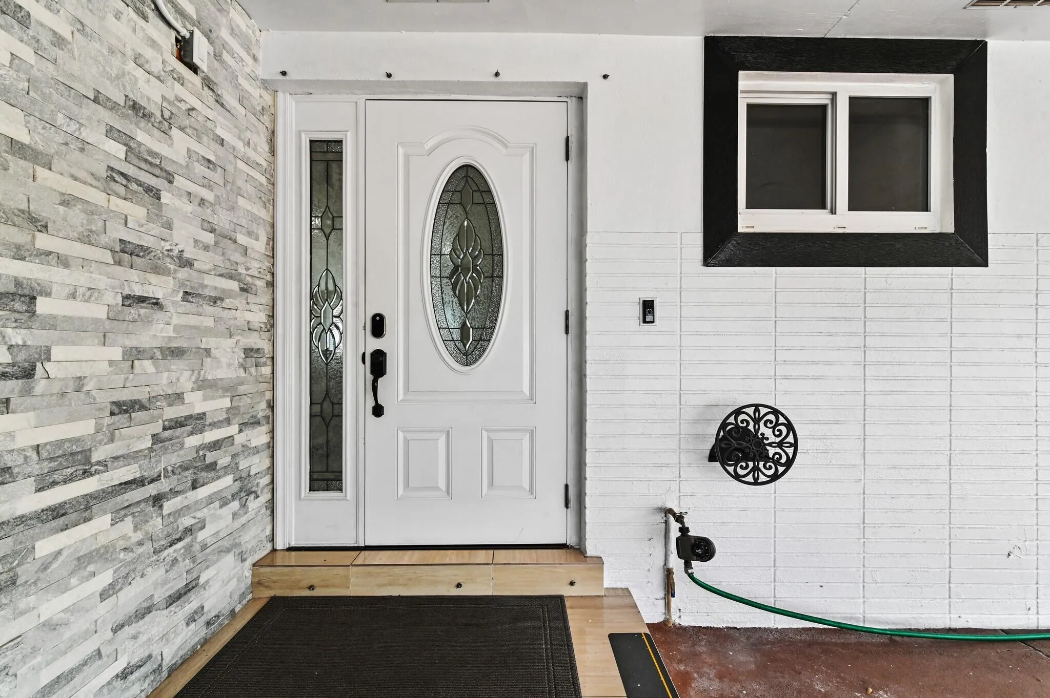 00006 - 124 Davis Rd