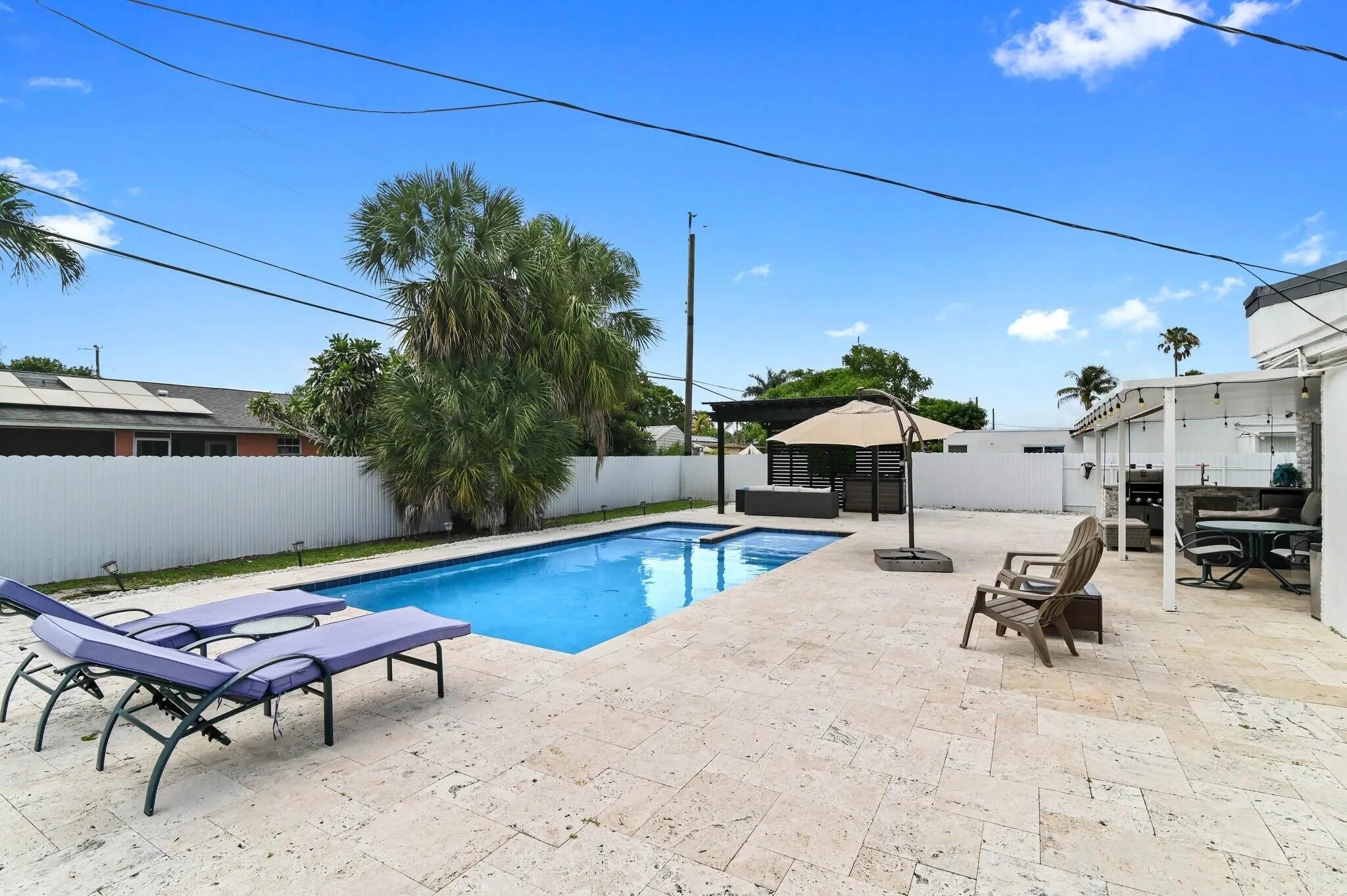 00031 - 124 Davis Rd