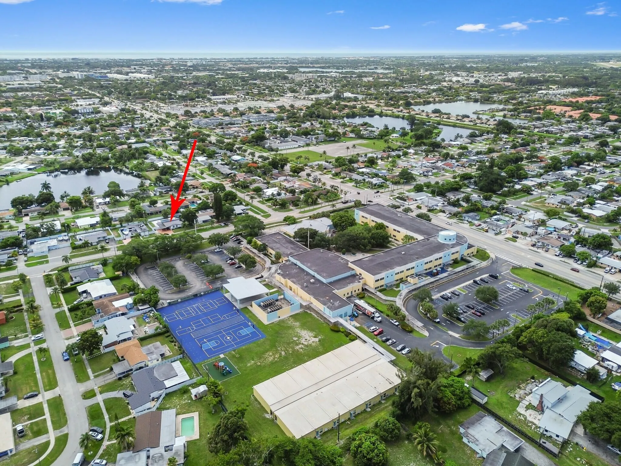 00046 - 124 Davis Rd