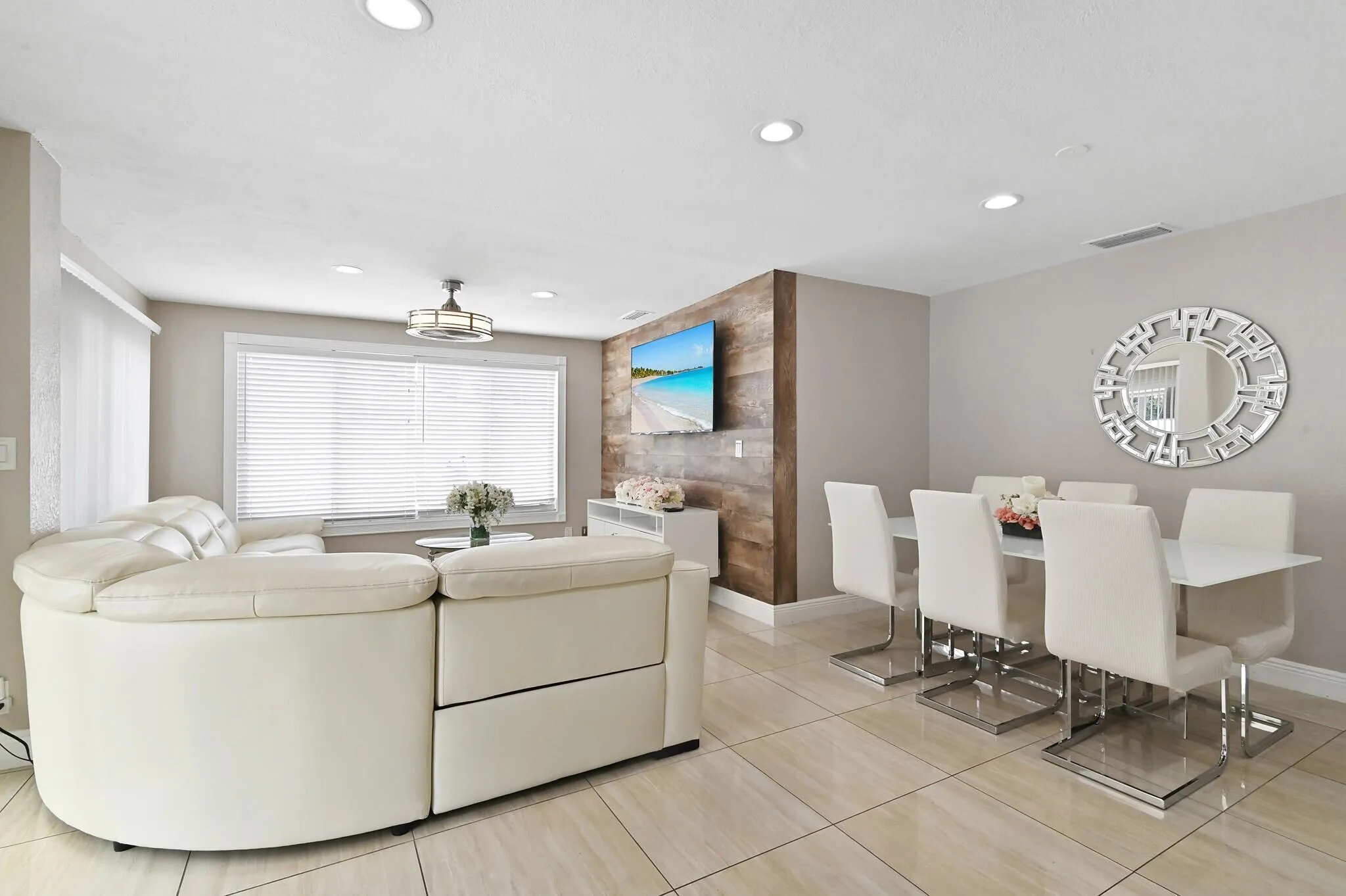 00015 - 124 Davis Rd