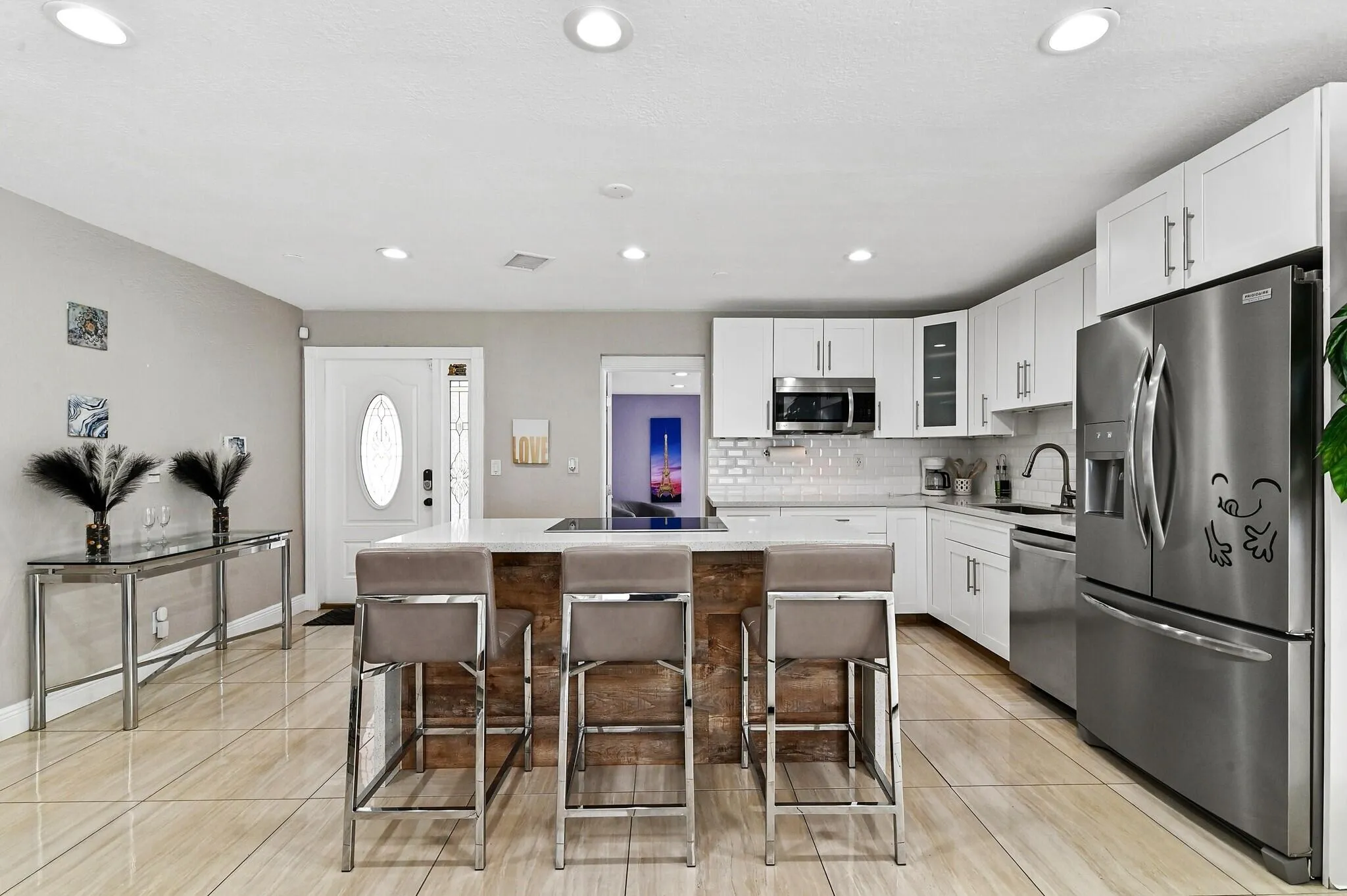 00008 - 124 Davis Rd