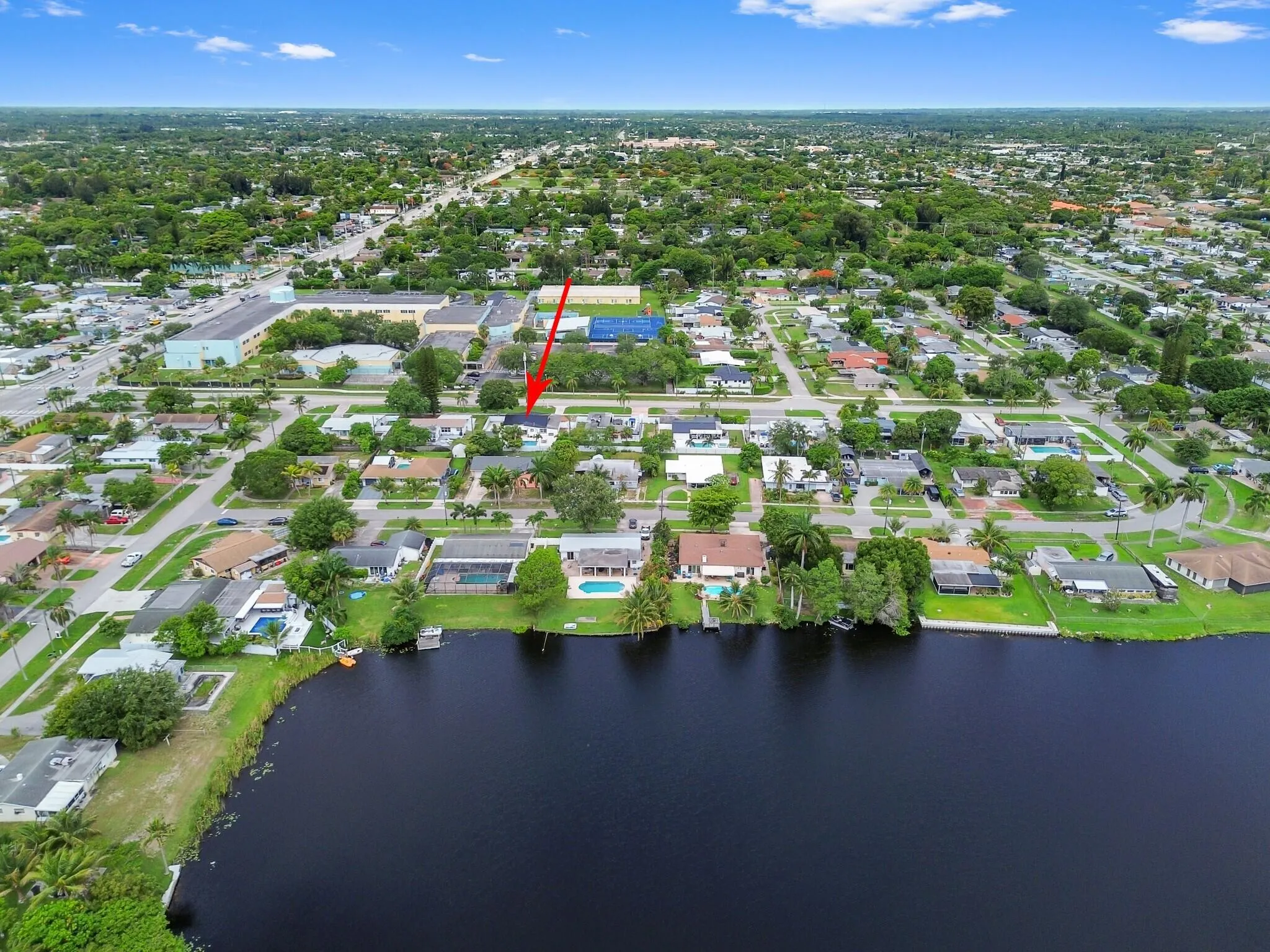 00049 - 124 Davis Rd
