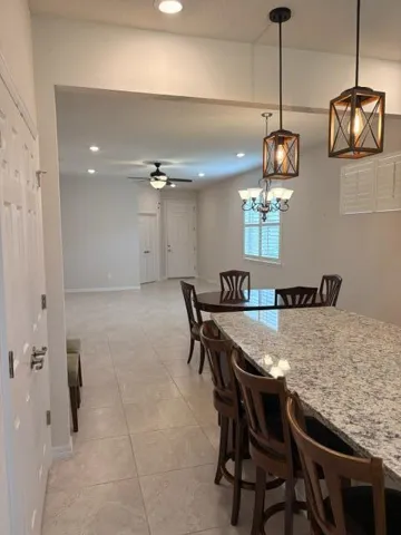 Kitchen (pantry, island)/dining/living rooms