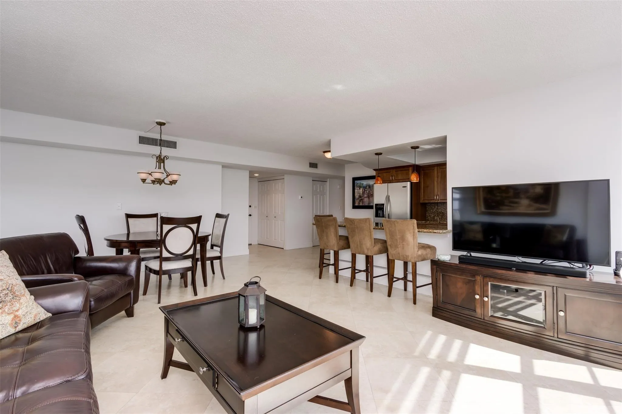 Nice Living Area