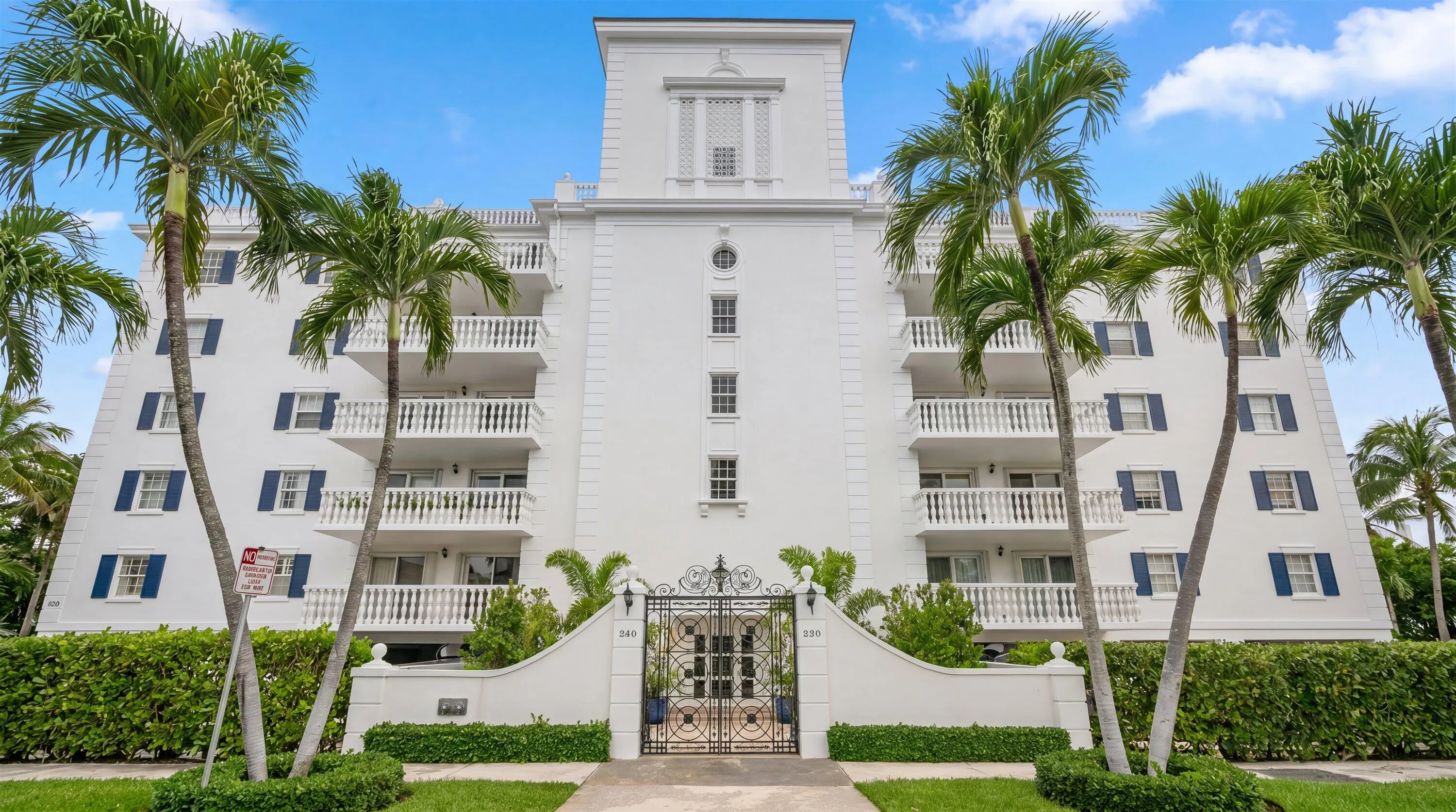 01-330 Cocoanut Row Unit 5B
