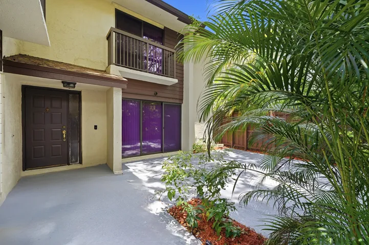 Private courtyard