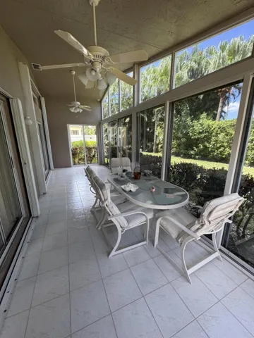 Glass inclosed Florida room