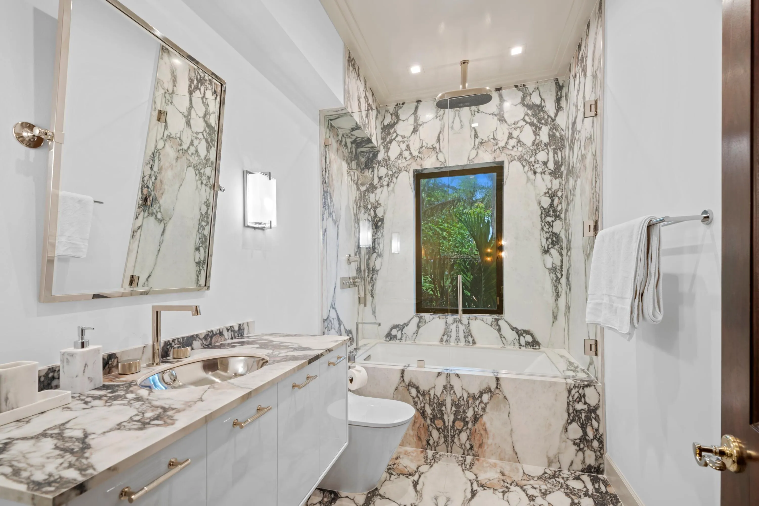 Guest Bath 3