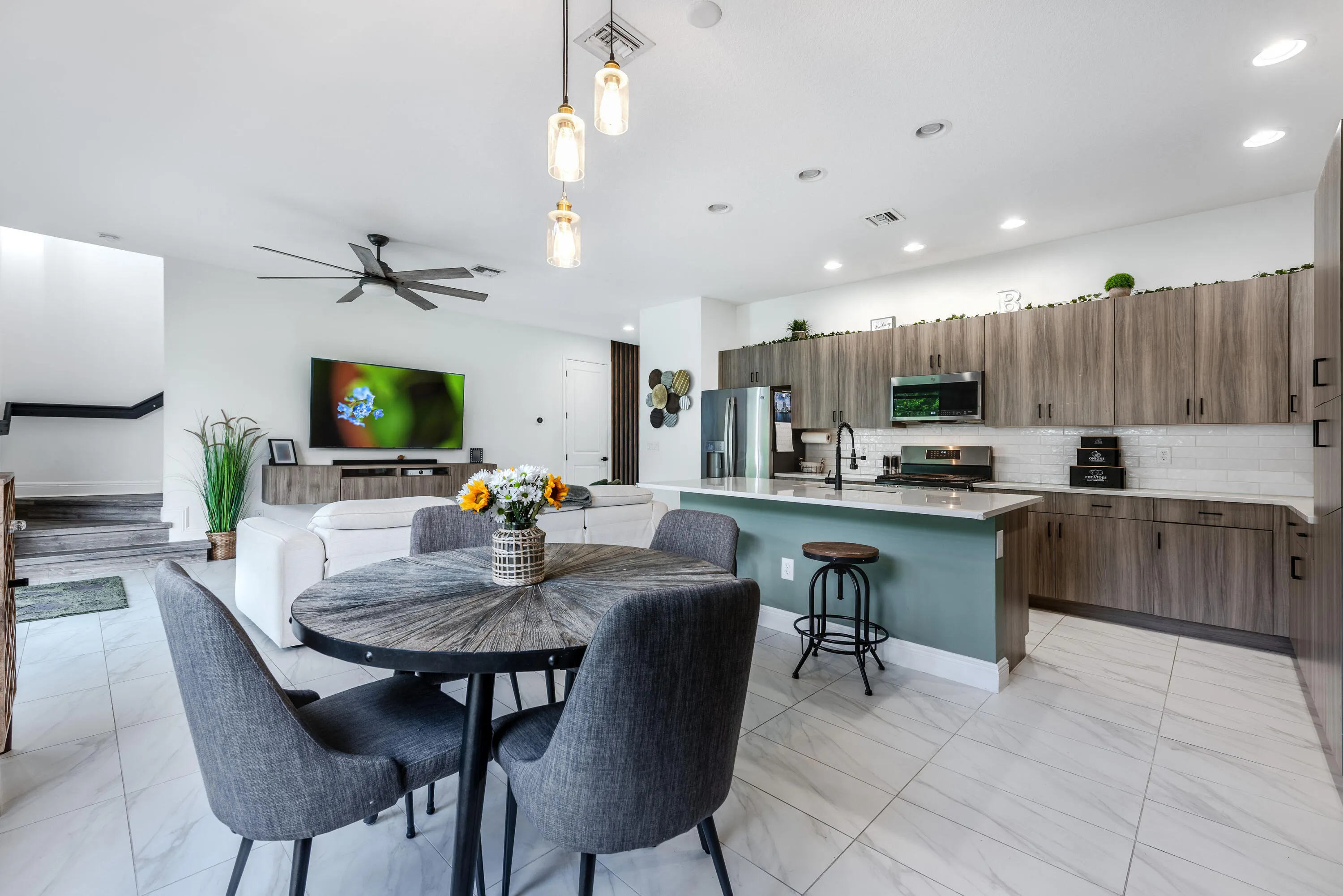 Open Concept Kitchen/Dining Area