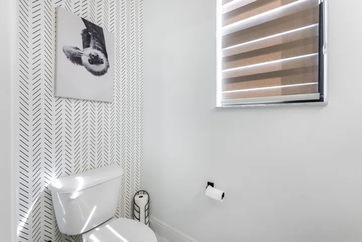 Guest Bathroom (Main Level)