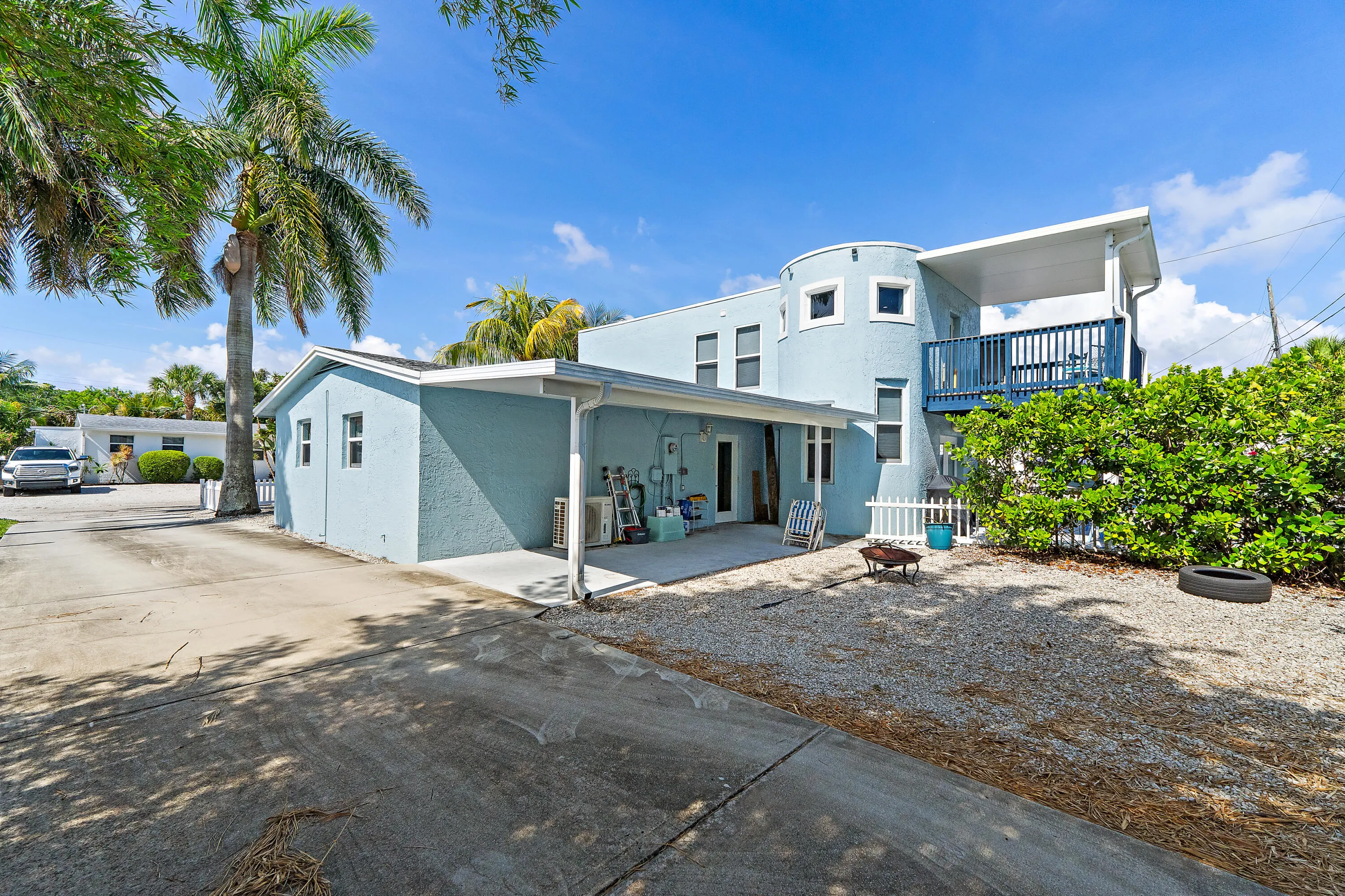003-1779LenDrive-NorthPalmBeach-FL-33408