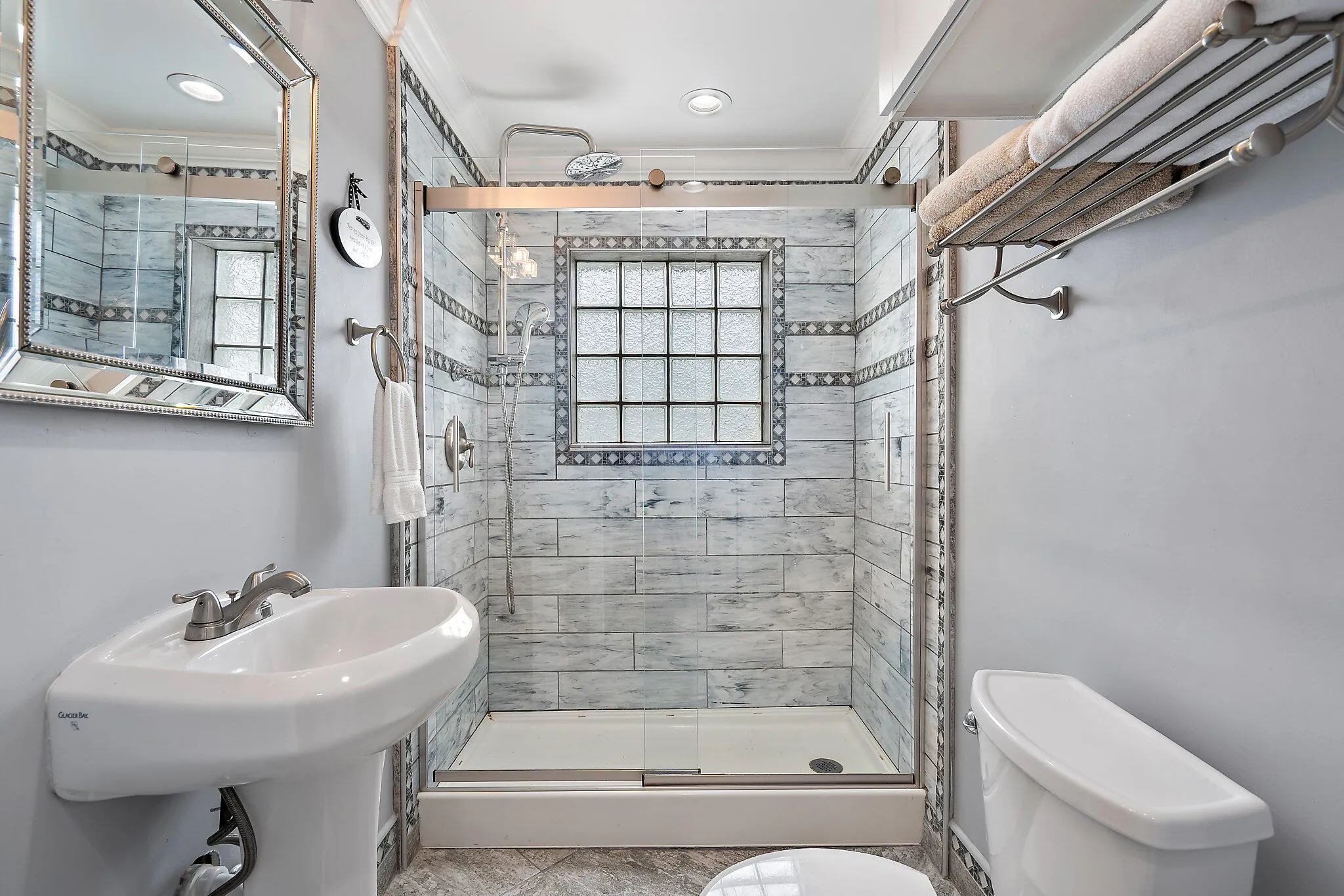 1779 Len Dr 2 bedroom master bath