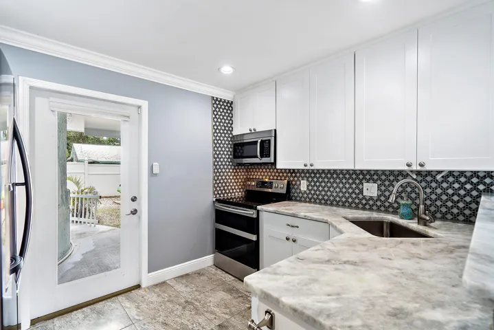 1779 Len Dr 2 bedroom kitchen 2