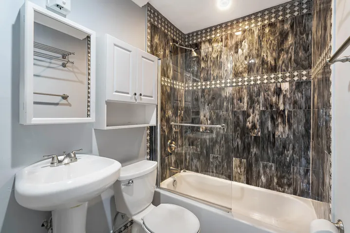 1779 Len Dr 2 bedroom 2nd bath