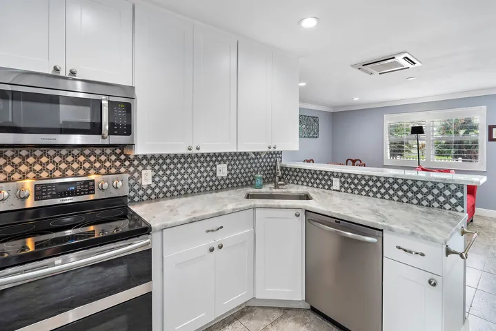 1779 Len Dr 2 bedroom kitchen 3