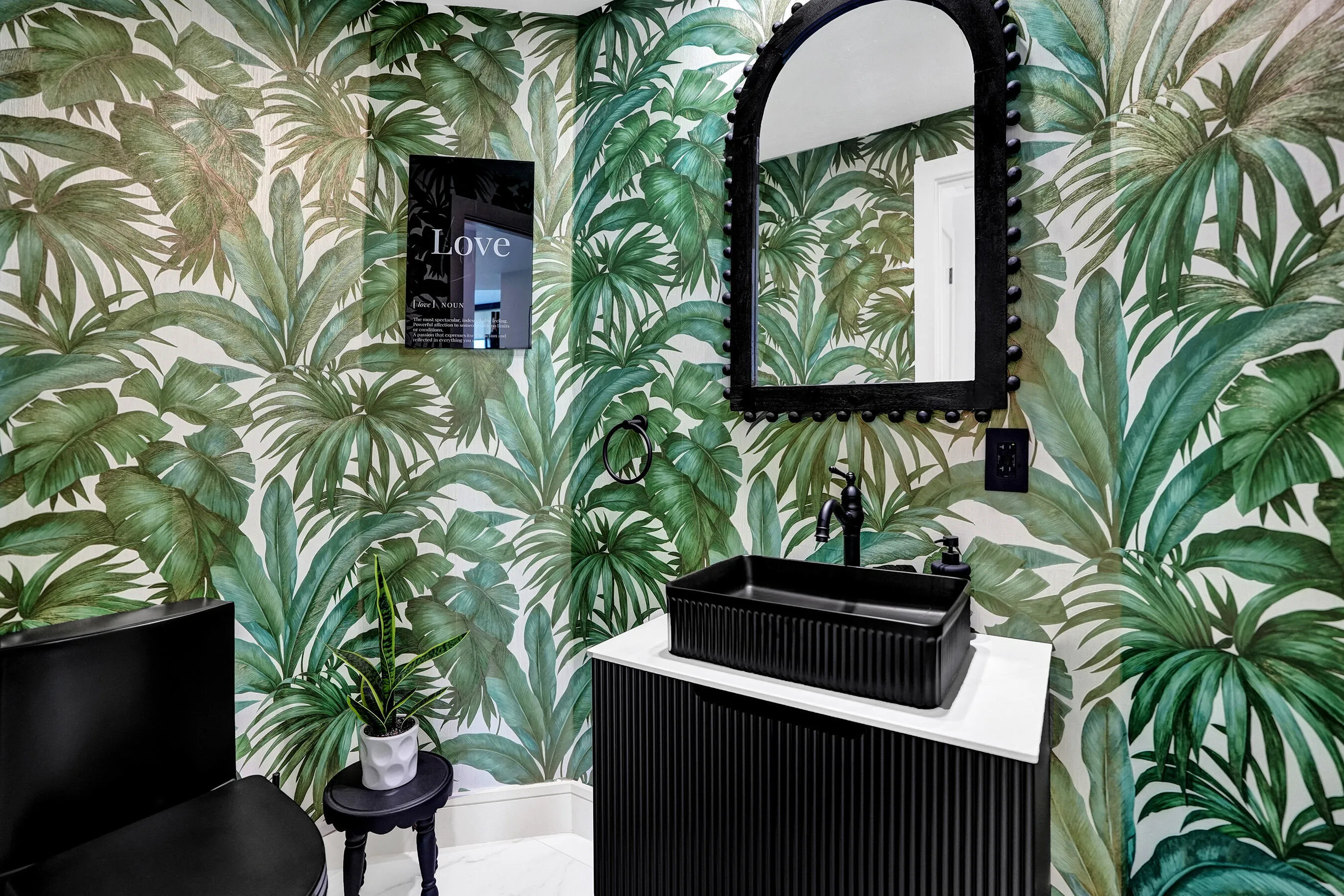 STRADA 315 #1206 POWDER ROOM