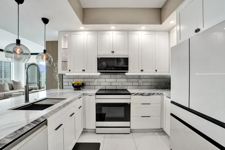 STRADA 315 #1206 KITCHEN LONG VIEW
