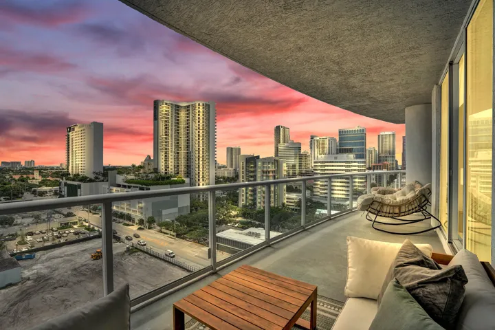 STRADA 315 #1206 TWILIGHT BALCONY EAST