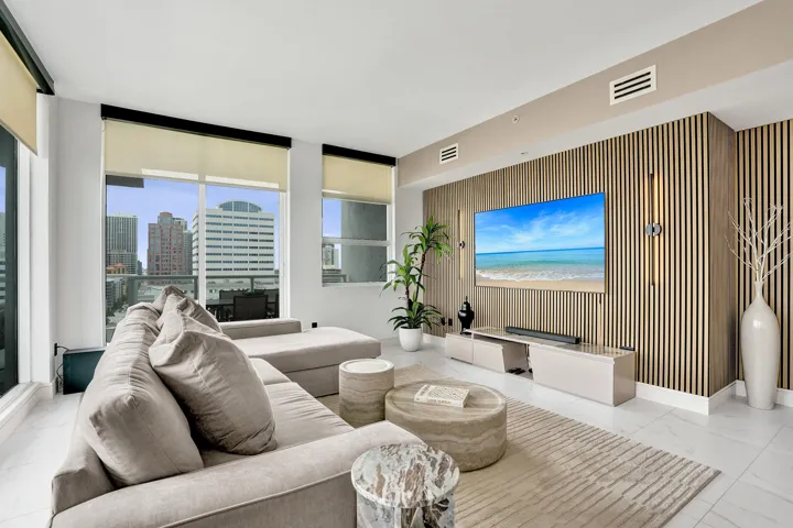 STRADA 315 #1206 LIVING W TV WALL AND SC