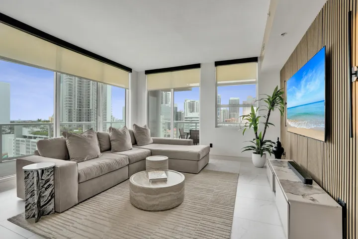 STRADA 315 #1206 LIVING W VIEW BEHIND