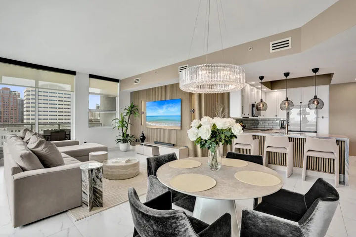 STRADA 315 #1206 LIVING DINING AND KITCH