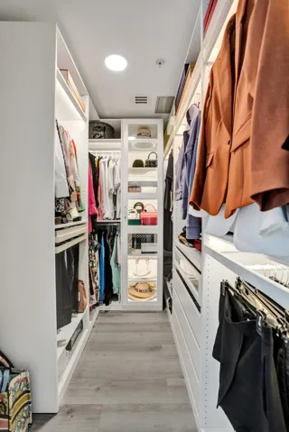 STRADA 315 #1206 MASTER CLOSET 2