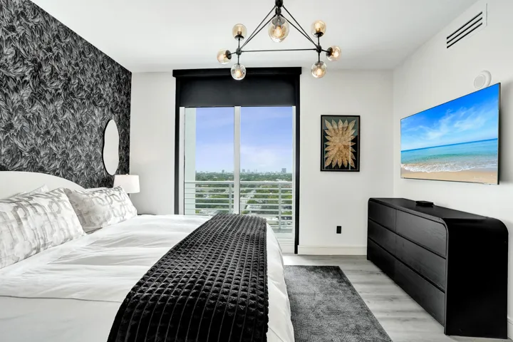 STRADA 315 #1206 MASTER BEDROOM W VIEW