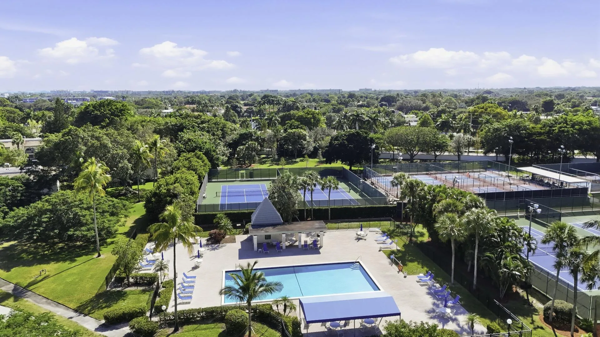 wyn pool tennis