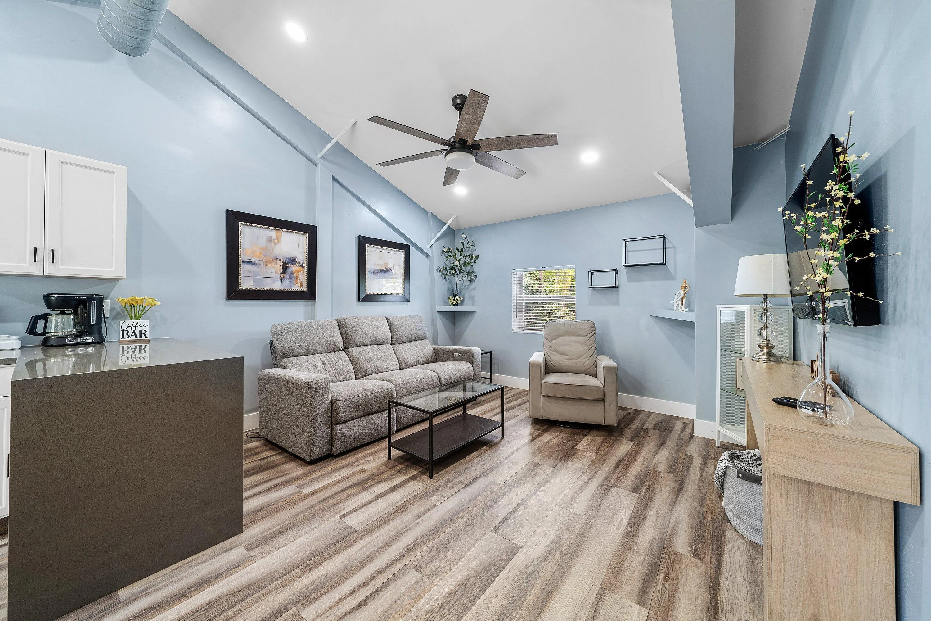 044-1473263rdCourtNorth-TheAcreage-FL-33