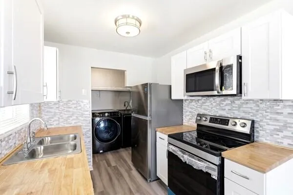 2302 kitch pic rgt