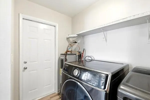 2302 laundry rm pic 2