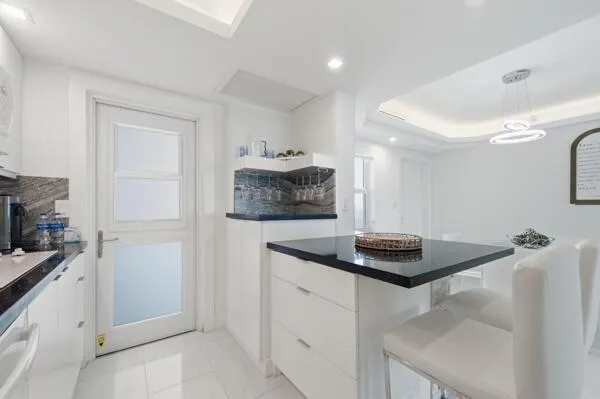 Tiara East 1422 kitchen #2