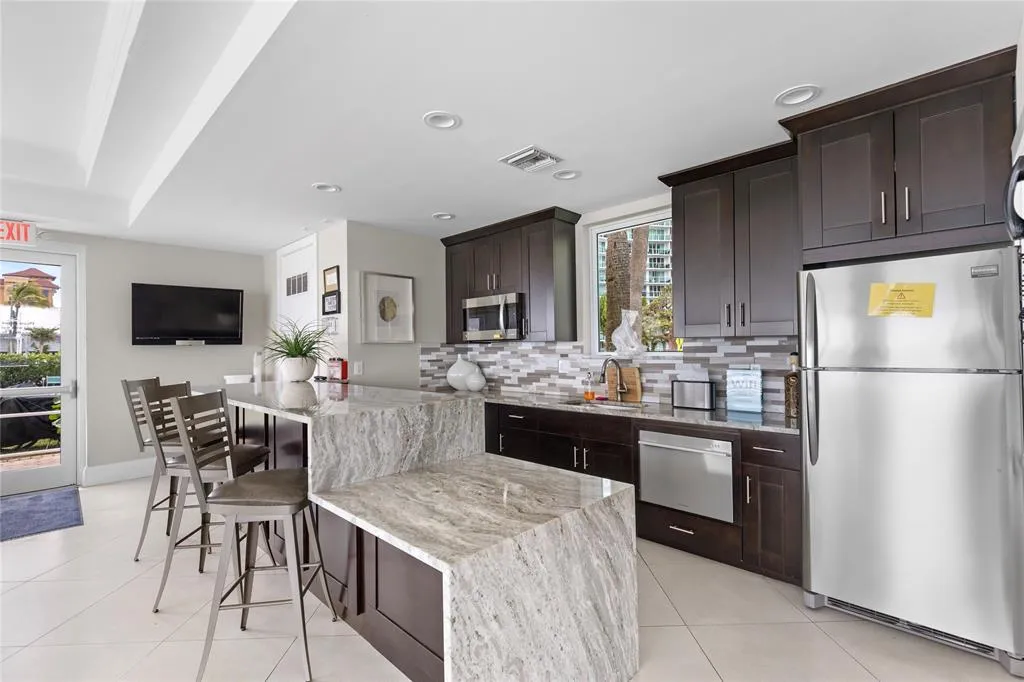 tiara east clubhouse kitchen picture