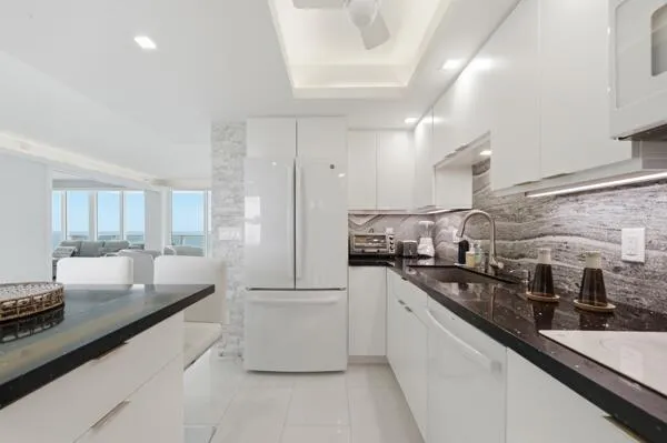 Tiara East 1422 kitchen #1