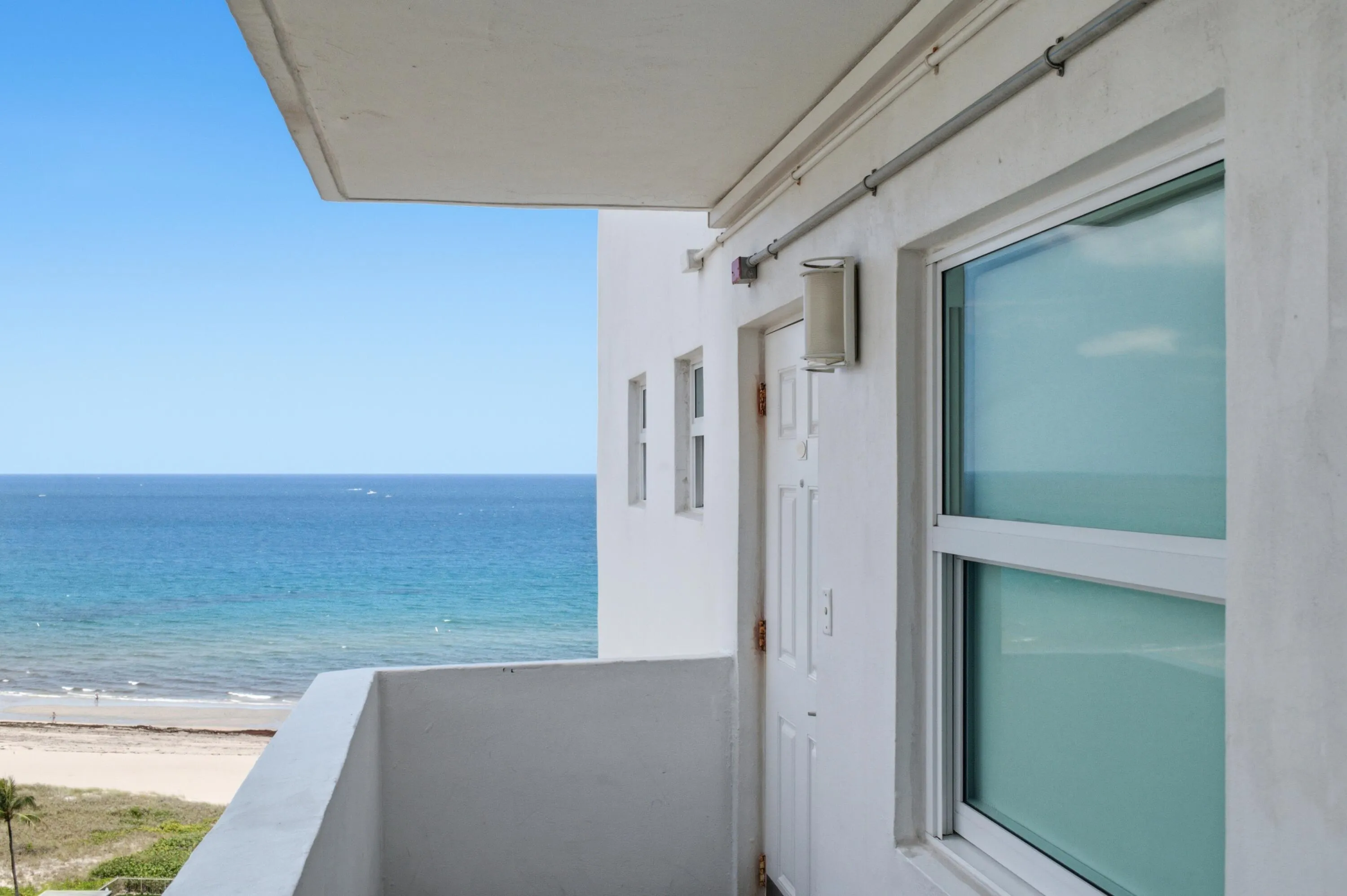 Tiara East 1422 balcony exterior view