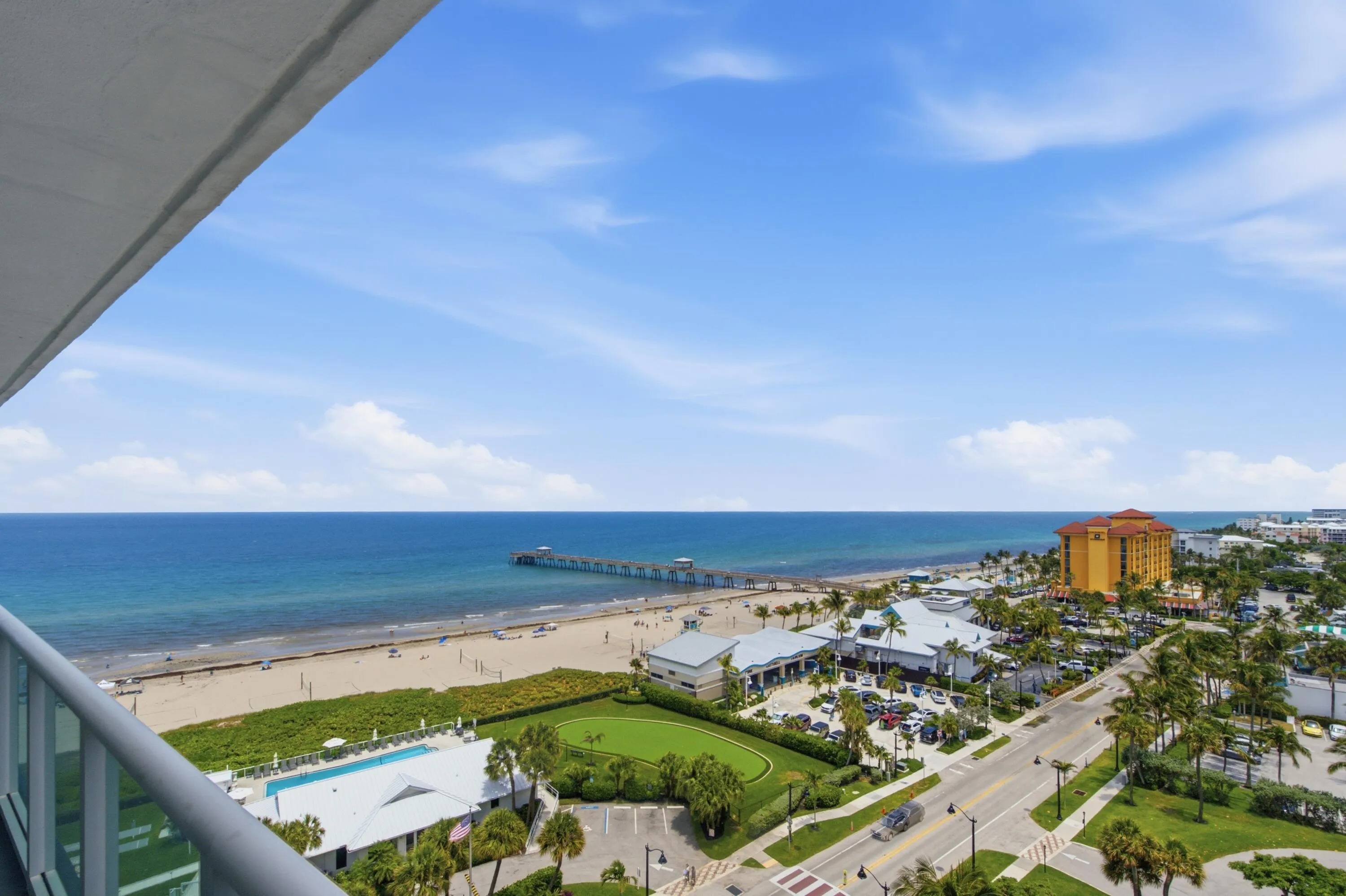 Tiara East 1422 balcony 3