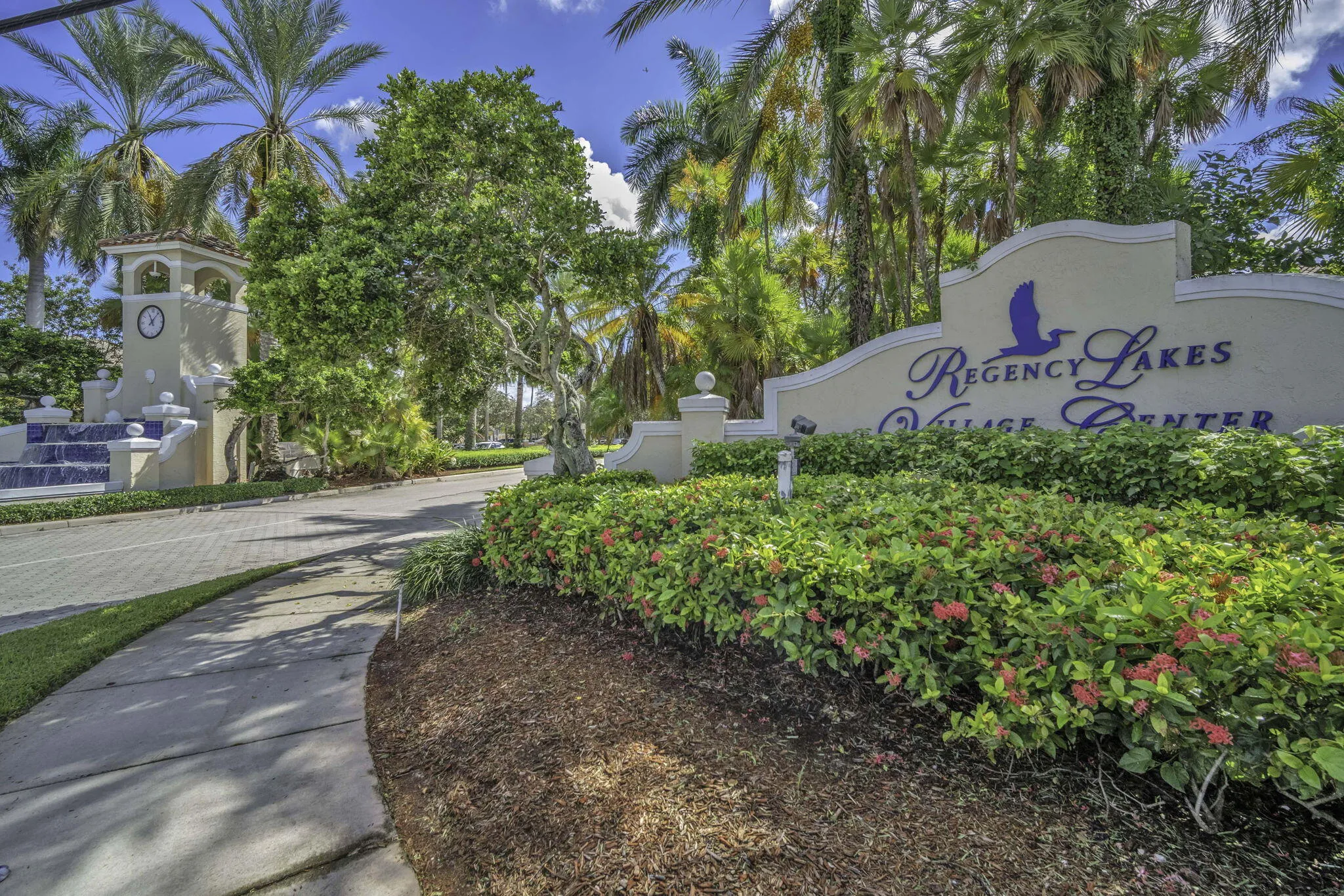 Regency Lakes