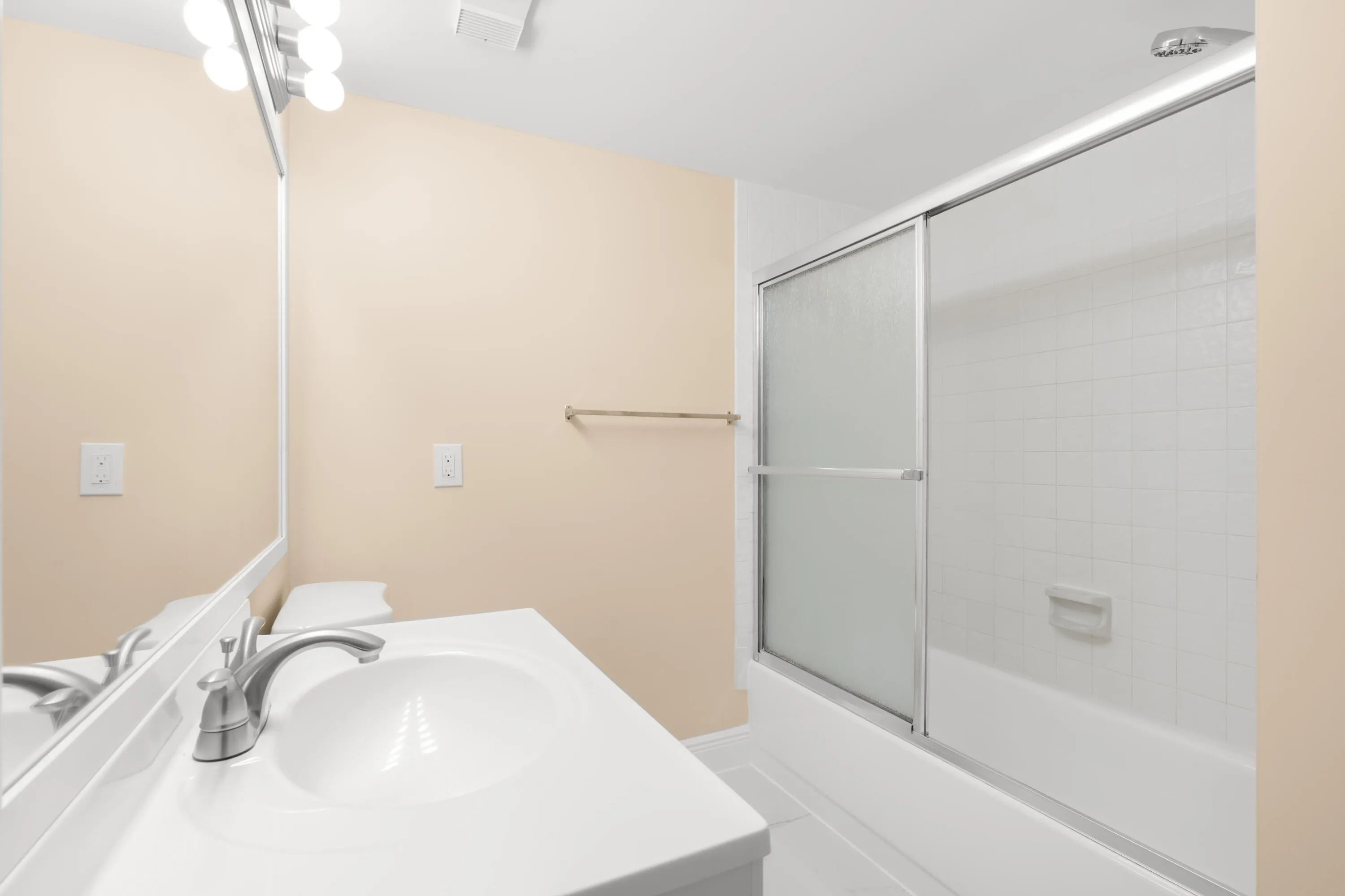 25-print-9855 Westview Dr apt 714, Coral