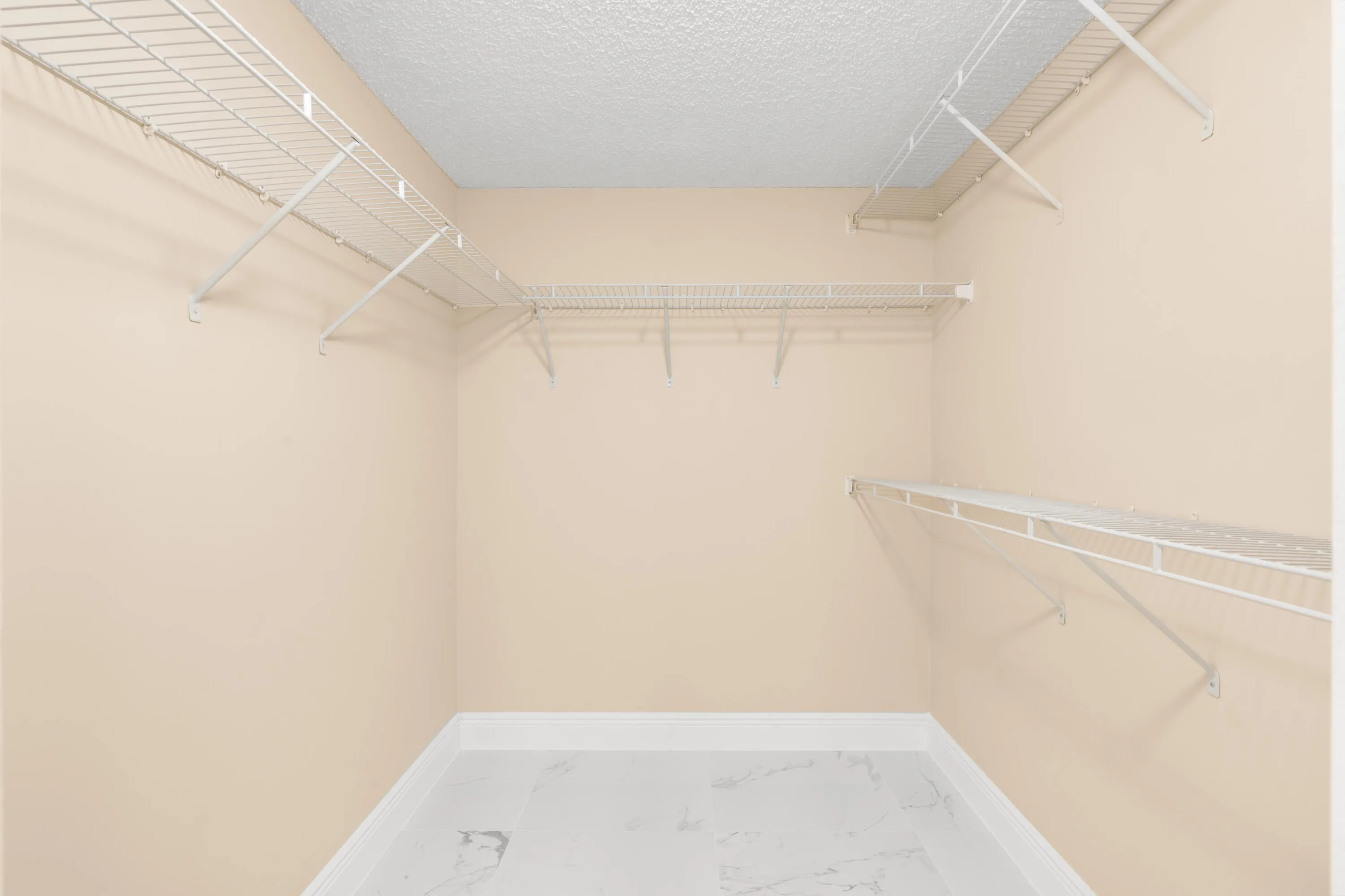 20-print-9855 Westview Dr apt 714, Coral