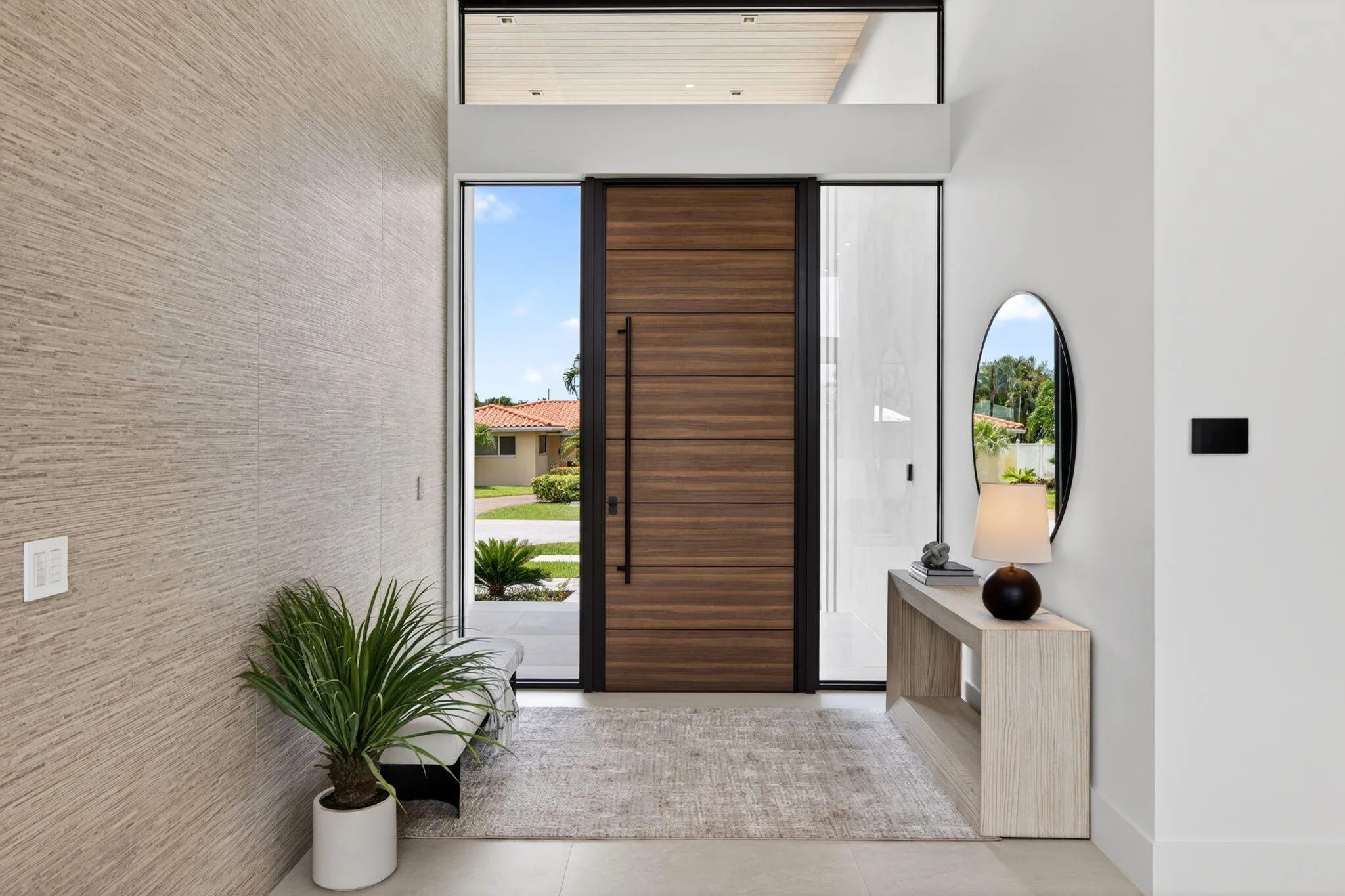 058-Entry-Support-Space-Vignette