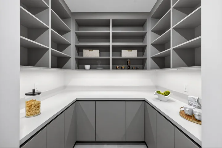 055-Entry-Support-Space-View