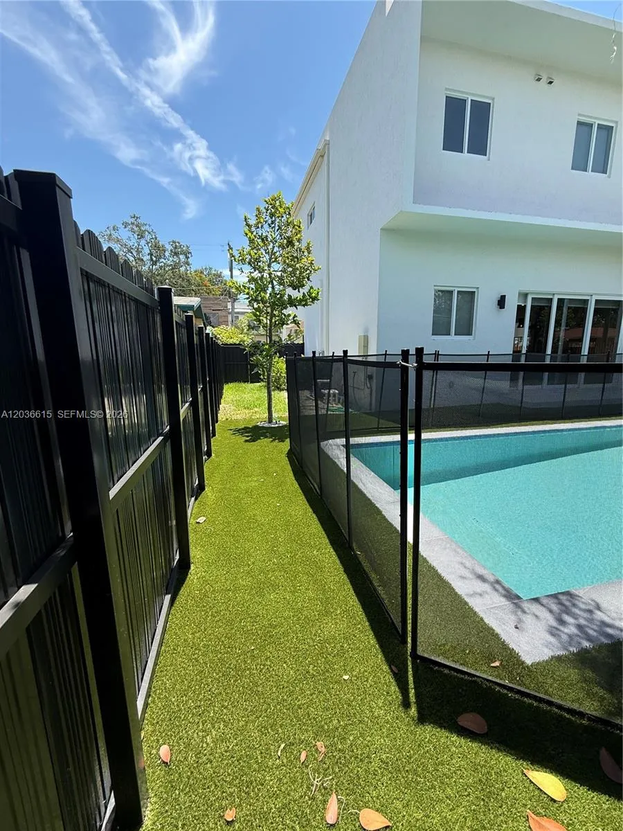Property photo 36